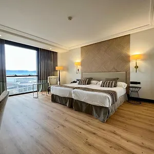 4* Отель Bahia